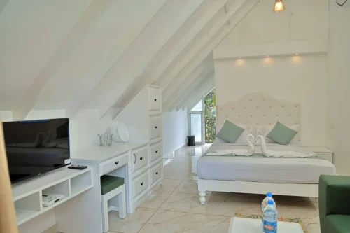 teagardenretreat-A-Frame-Cottage11 (1)