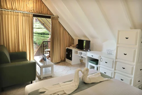 teagardenretreat-A-Frame-Cottage7 (1)